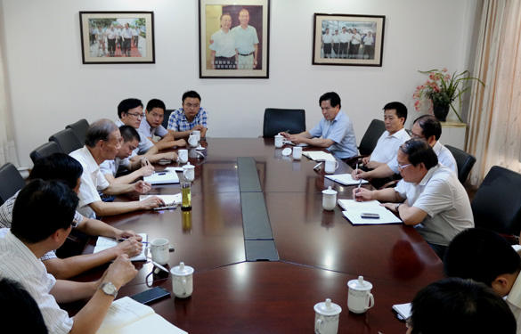 常州市副市长王成斌来凯时集团调研
